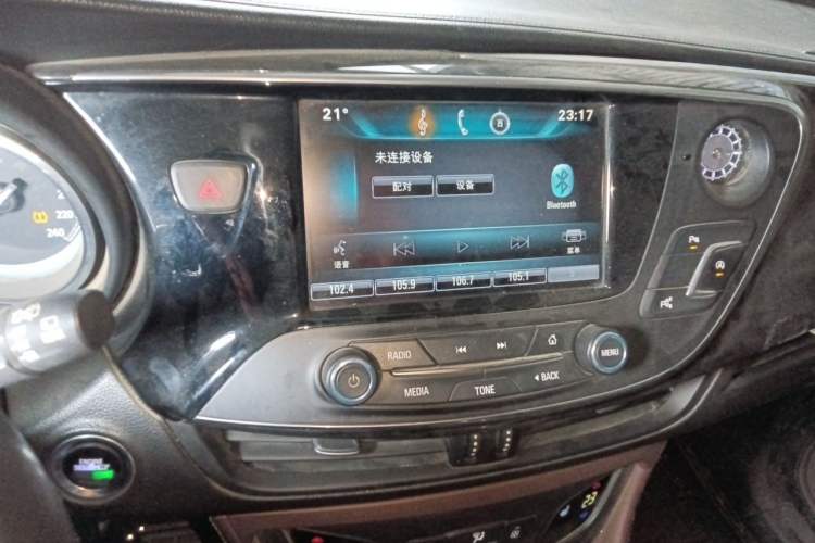 Used Buick Envision 2015 20T Four-Wheel Drive Luxury Model Audio And AC Panel
