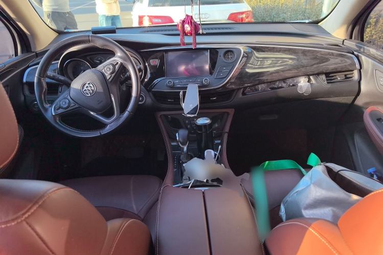 Used Buick Envision 2015 20T Two-Wheel-Drive Elite Model Center Console