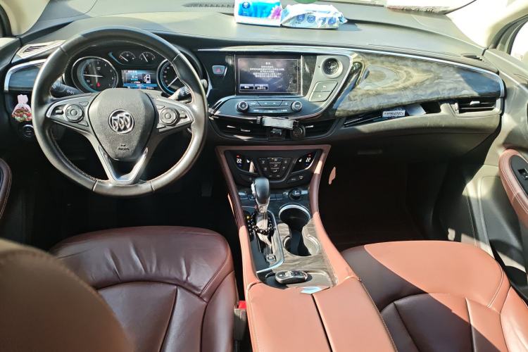 Used Buick Envision 2015 20T Two-Wheel-Drive Elite Model Center Console