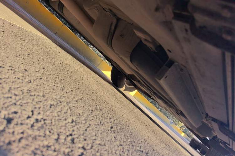 Used Buick Envision 2015 20T Two-Wheel-Drive Elite Model Chassis Front Left