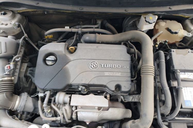 Used Buick Envision 2015 20T Four-Wheel Drive Luxury Model Engine Bay
