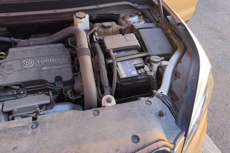 Used Buick Envision 2015 20T Two-Wheel-Drive Elite Model Engine Bay Left