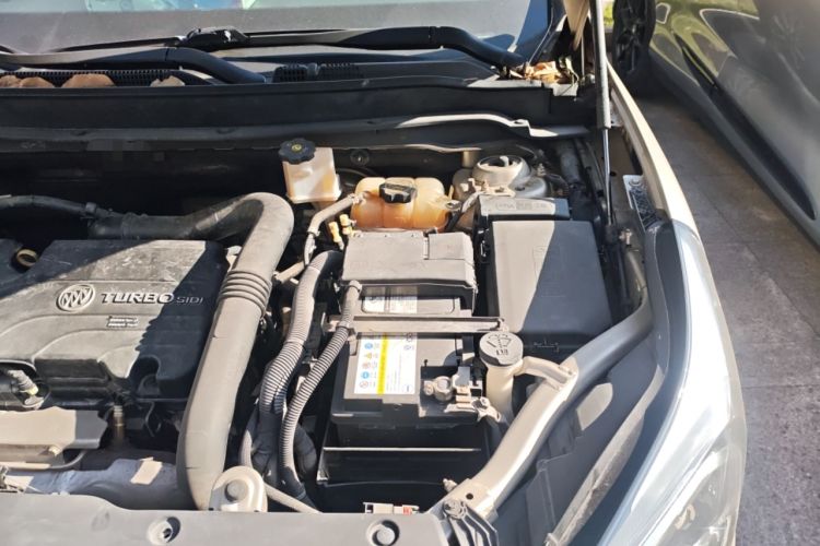 Used Buick Envision 2015 20T Two-Wheel-Drive Elite Model Engine Bay Left
