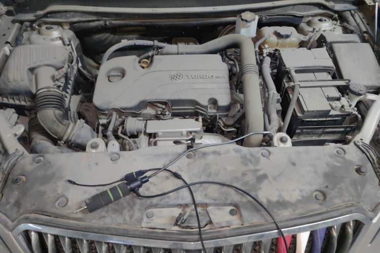Used Buick Envision 2015 20T Two-Wheel-Drive Elite Model Engine Bay