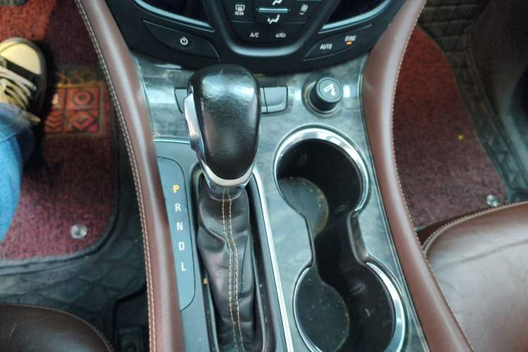 Used Buick Envision 2015 20T Four-Wheel Drive Luxury Model Gear Lever