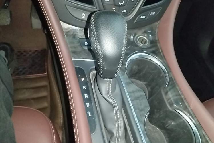 Used Buick Envision 2015 20T Four-Wheel Drive Luxury Model Gear Lever