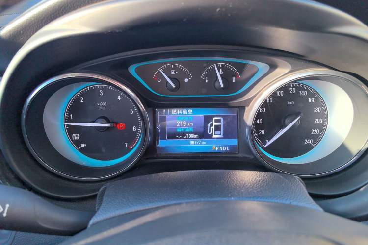 Used Buick Envision 2015 20T Two-Wheel-Drive Elite Model Instrument Cluster