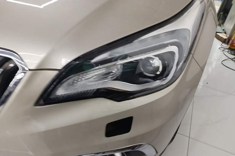 Used Buick Envision 2015 20T Four-Wheel Drive Luxury Model Left Front Headlight