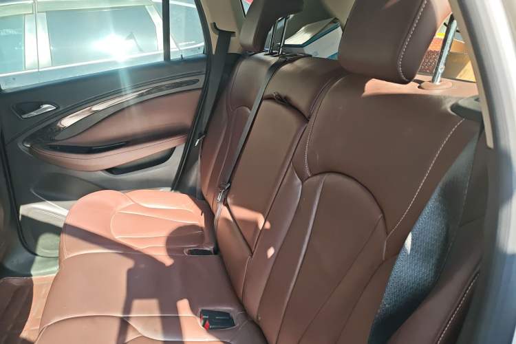Used Buick Envision 2015 20T Two-Wheel-Drive Elite Model Left Rear Seat