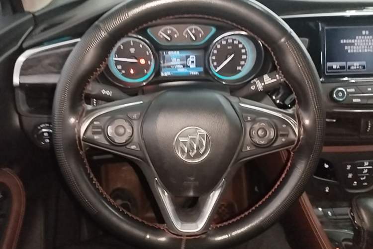 Used Buick Envision 2015 20T Four-Wheel Drive Luxury Model Steering Wheel