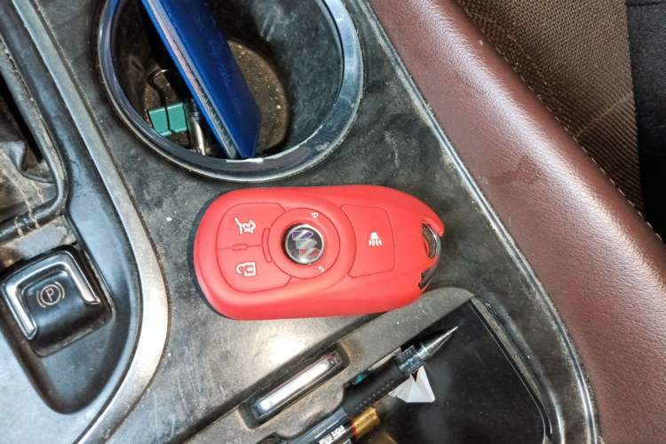 Used Buick Envision 2015 20T Four-Wheel Drive Luxury Model Vehicle Key