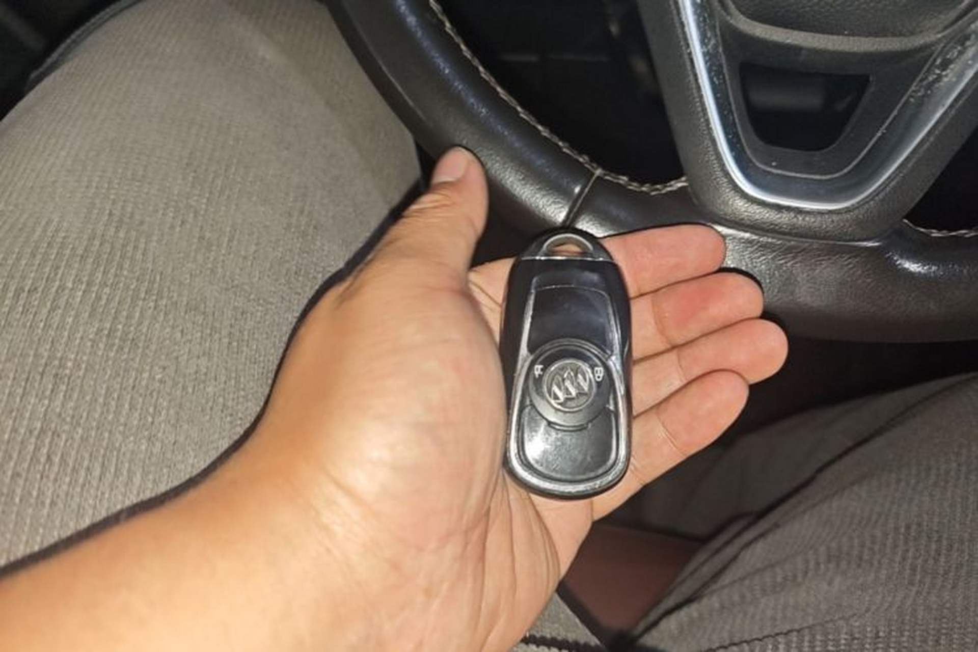 Used Buick Envision 2015 20T Two-Wheel-Drive Elite Model Vehicle Key