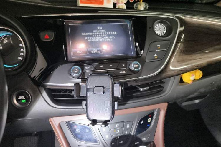 Used Buick Envision 2016 20T Two-Wheel-Drive Elite Model Audio And AC Panel