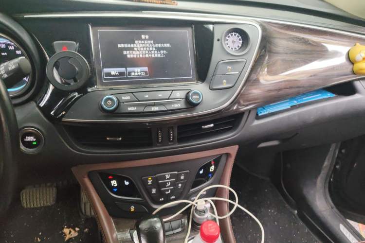 Used Buick Envision 2016 20T Two-Wheel-Drive Elite Model Audio And AC Panel