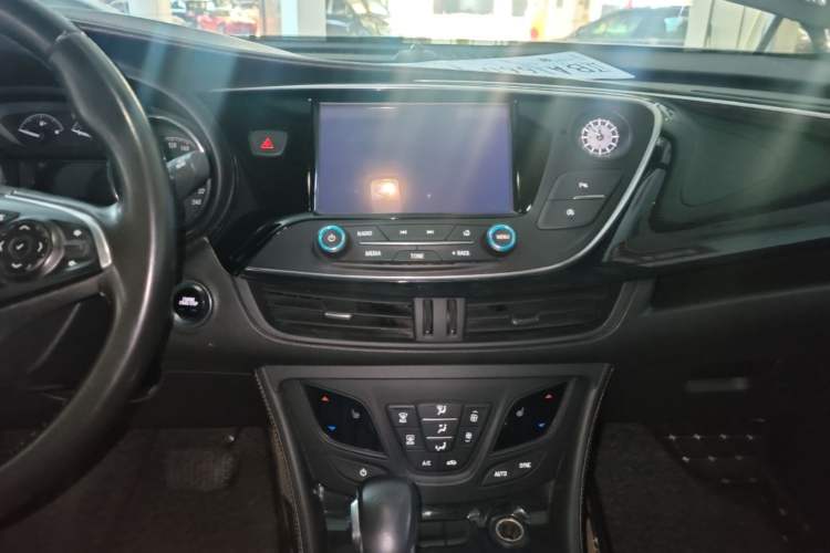 Used Buick Envision 2016 20T Two-Wheel-Drive Elite Model Audio And AC Panel