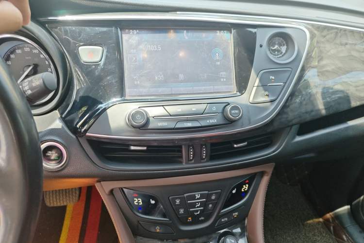 Used Buick Envision 2016 20T Two-Wheel-Drive Elite Model Audio And AC Panel