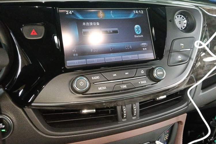 Used Buick Envision 2016 20T Two-Wheel-Drive Elite Model Audio And AC Panel