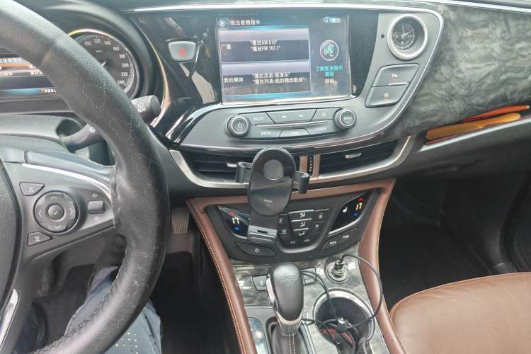Used Buick Envision 2016 20T Two-Wheel-Drive Elite Model Audio And AC Panel