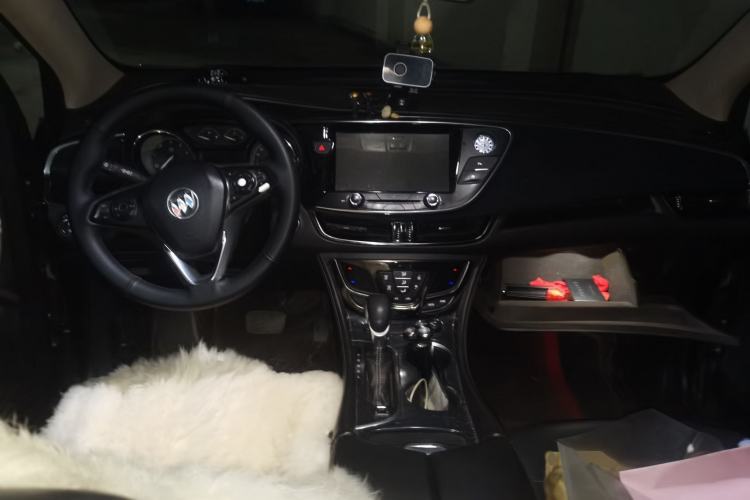 Used Buick Envision 2016 20T Two-Wheel Drive Leading Version Center Console