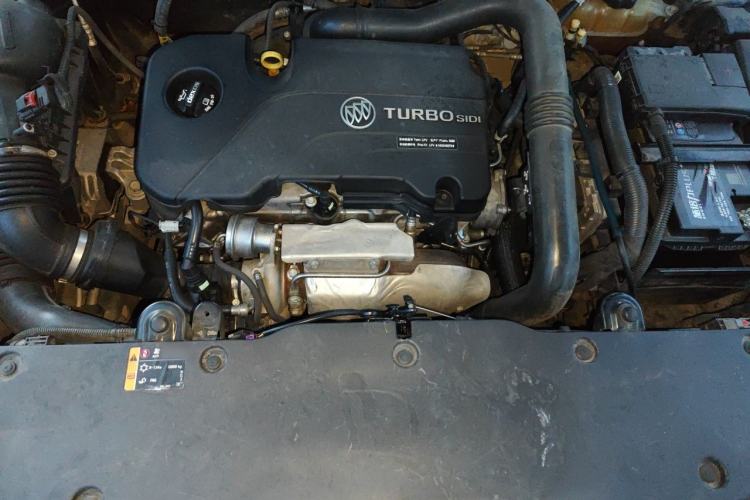 Used Buick Envision 2016 20T Two-Wheel-Drive Elite Model Engine Bay
