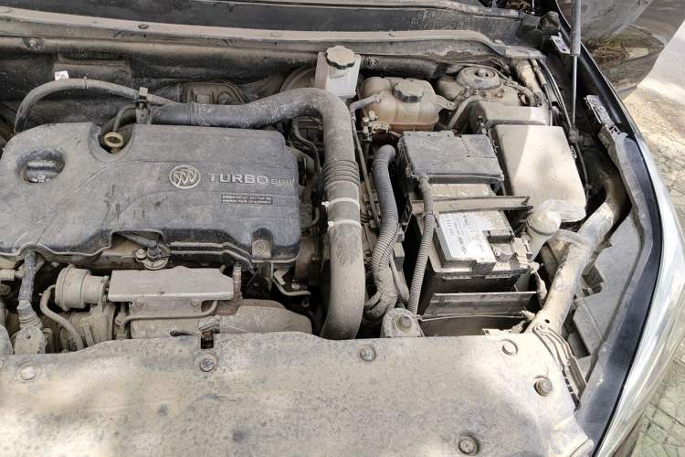 Used Buick Envision 2016 20T Two-Wheel Drive Leading Version Engine Bay Left