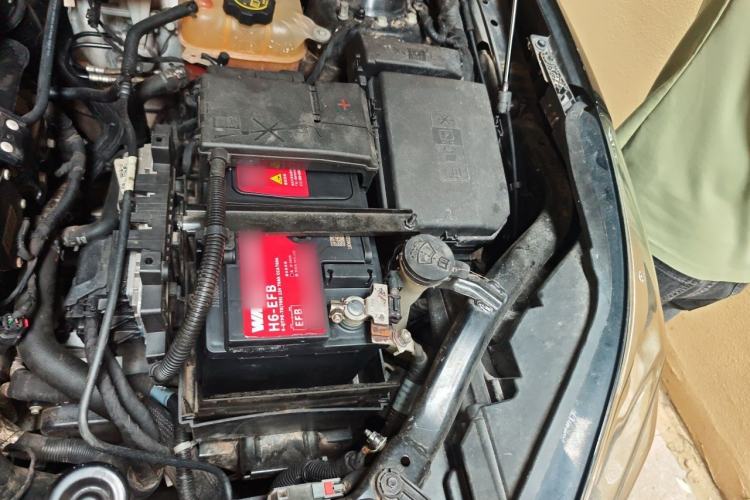 Used Buick Envision 2016 28T Four-Wheel Drive Elite Version Engine Bay Left