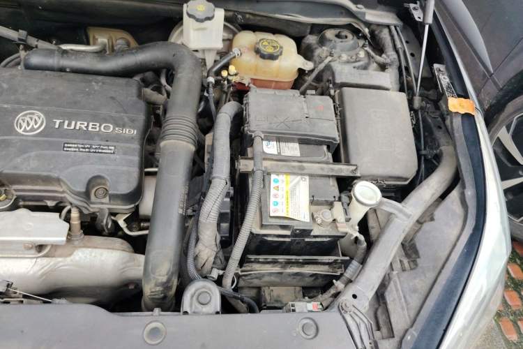 Used Buick Envision 2016 20T Two-Wheel-Drive Elite Model Engine Bay Left