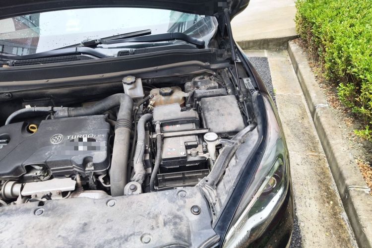 Used Buick Envision 2016 20T Two-Wheel-Drive Elite Model Engine Bay Left