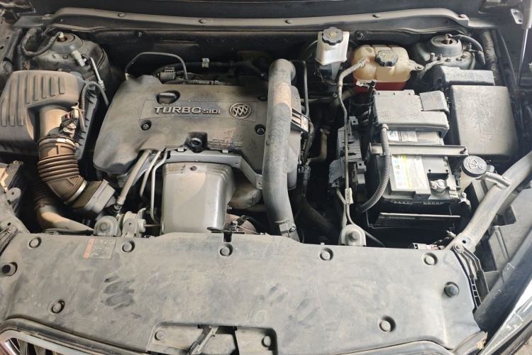 Used Buick Envision 2016 28T All-Wheel-Drive All-Terrain Sport Flagship Edition Engine Bay