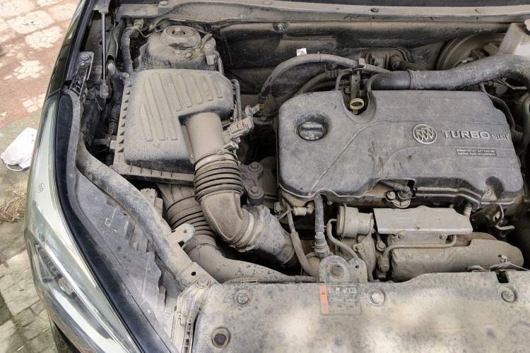 Used Buick Envision 2016 20T Two-Wheel Drive Leading Version Engine Bay Right