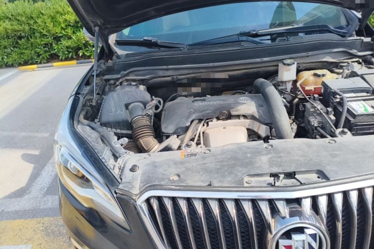Used Buick Envision 2016 28T Four-Wheel Drive Elite Version Engine Bay Right