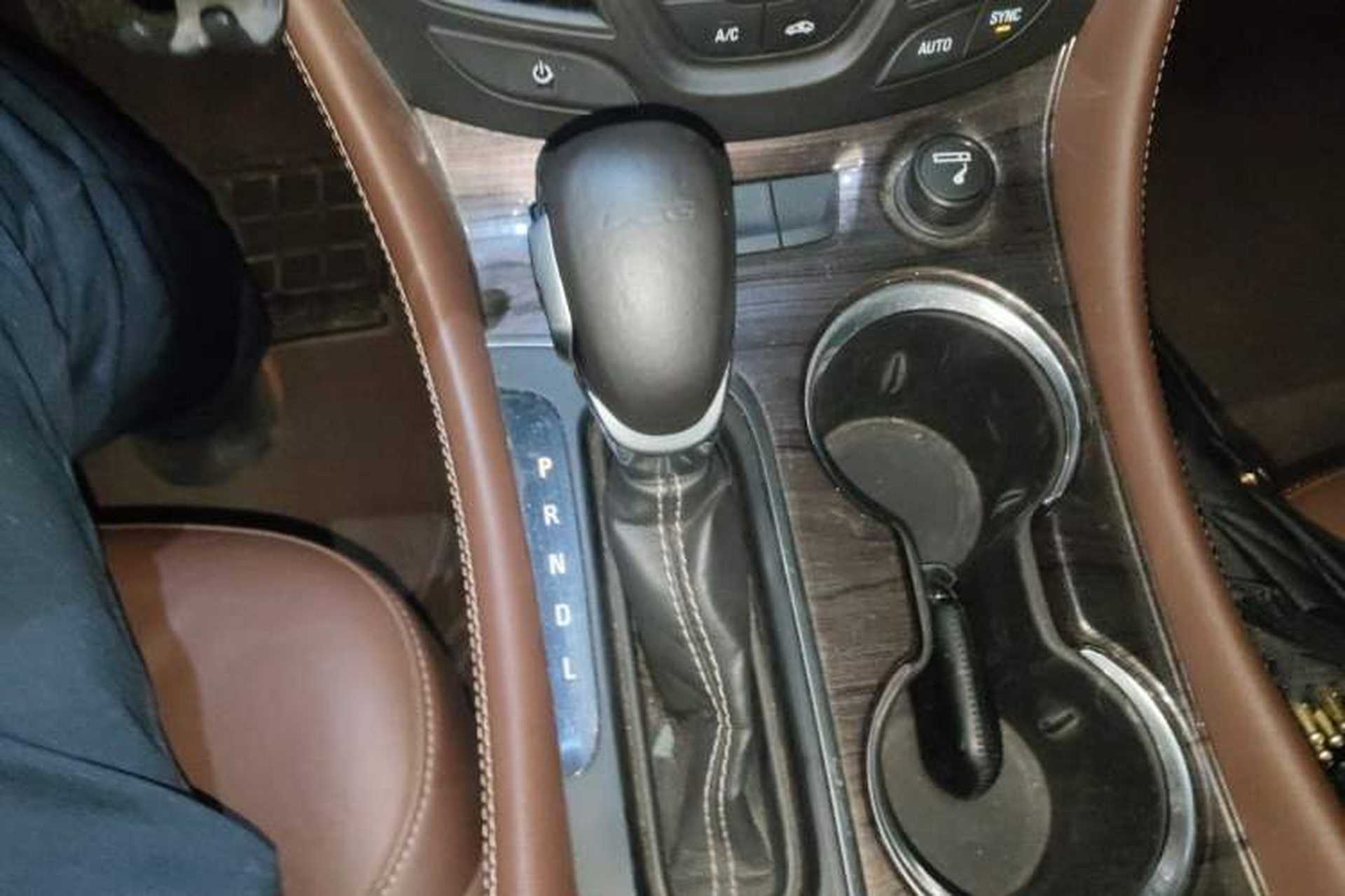 Used Buick Envision 2016 20T Two-Wheel-Drive Elite Model Gear Lever