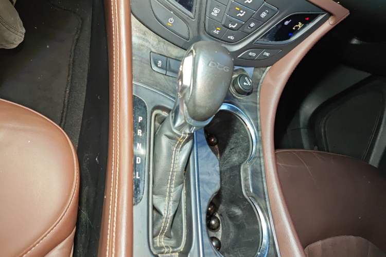 Used Buick Envision 2016 20T Two-Wheel-Drive Elite Model Gear Lever