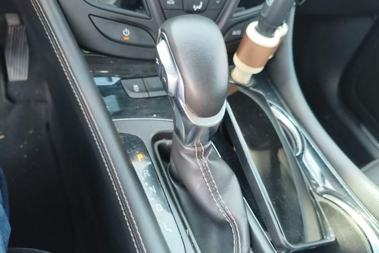 Used Buick Envision 2016 28T Four-Wheel Drive Elite Version Gear Lever