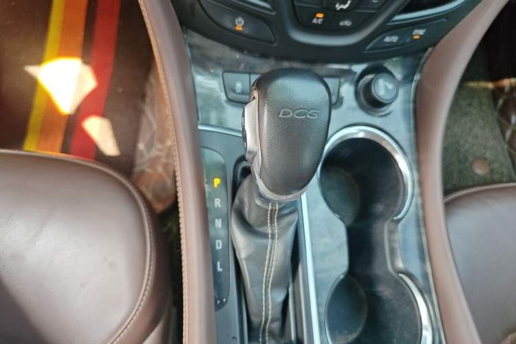 Used Buick Envision 2016 20T Two-Wheel-Drive Elite Model Gear Lever