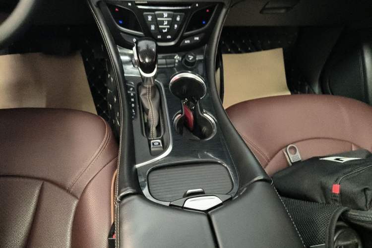 Used Buick Envision 2016 20T Two-Wheel Drive Leading Version Gear Lever