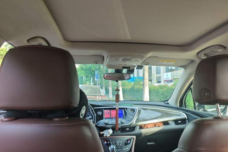 Used Buick Envision 2016 20T Two-Wheel-Drive Elite Model Headliner