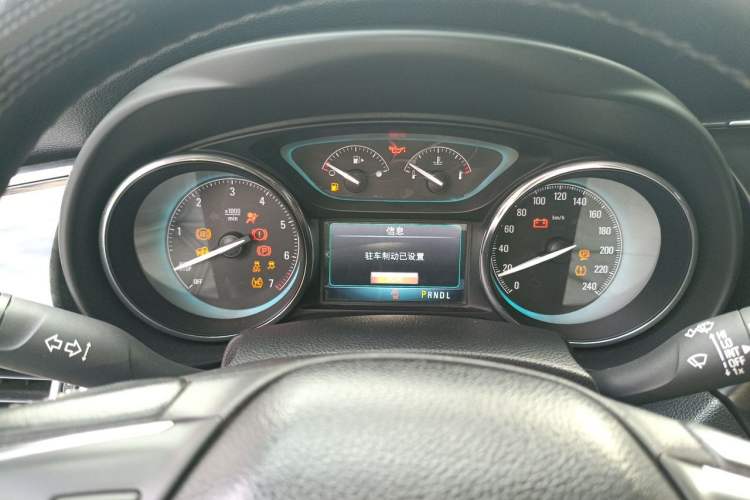 Used Buick Envision 2016 20T Two-Wheel-Drive Elite Model Instrument Cluster
