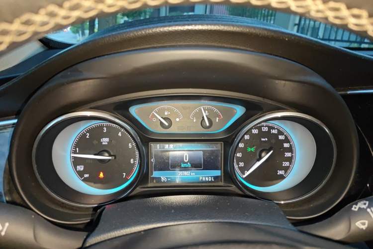 Used Buick Envision 2016 20T Two-Wheel-Drive Elite Model Instrument Cluster