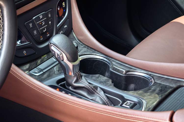 Used Buick Envision 2016 28T Four-Wheel Drive Elite Version Interior 2