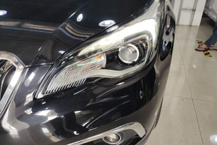 Used Buick Envision 2016 20T Two-Wheel Drive Leading Version Left Front Headlight