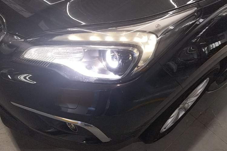 Used Buick Envision 2016 28T Four-Wheel Drive Elite Version Left Front Headlight