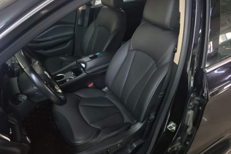 Used Buick Envision 2016 20T Two-Wheel-Drive Elite Model Left Front Seat
