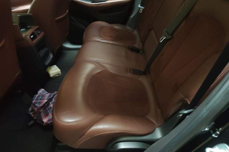 Used Buick Envision 2016 28T Four-Wheel Drive Elite Version Left Rear Seat