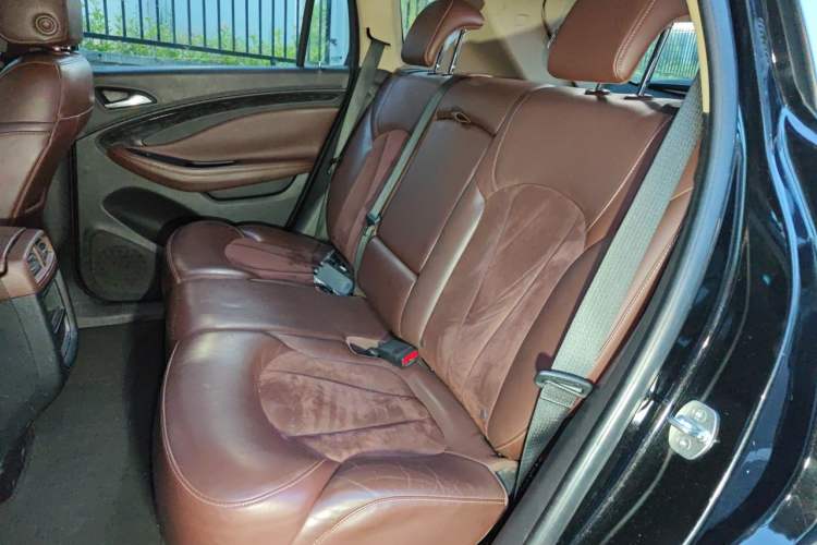 Used Buick Envision 2016 20T Two-Wheel-Drive Elite Model Left Rear Seat