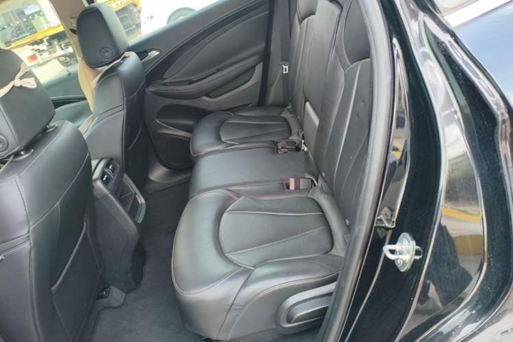 Used Buick Envision 2016 28T Four-Wheel Drive Elite Version Left Rear Seat