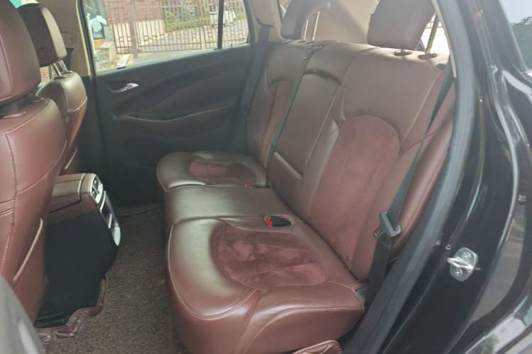 Used Buick Envision 2016 20T Two-Wheel-Drive Elite Model Left Rear Seat