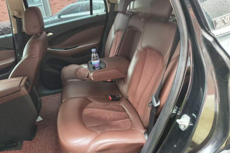 Used Buick Envision 2016 20T Two-Wheel-Drive Elite Model Left Rear Seat
