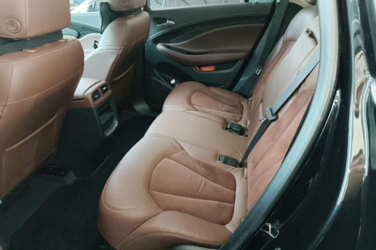 Used Buick Envision 2016 28T Four-Wheel Drive Elite Version Left Rear Seat