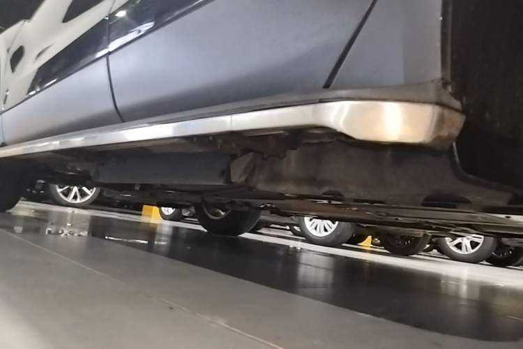 Used Buick Envision 2016 28T Four-Wheel Drive Elite Version Left Side Sill